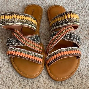 Size 7 Adorable Slide sandals